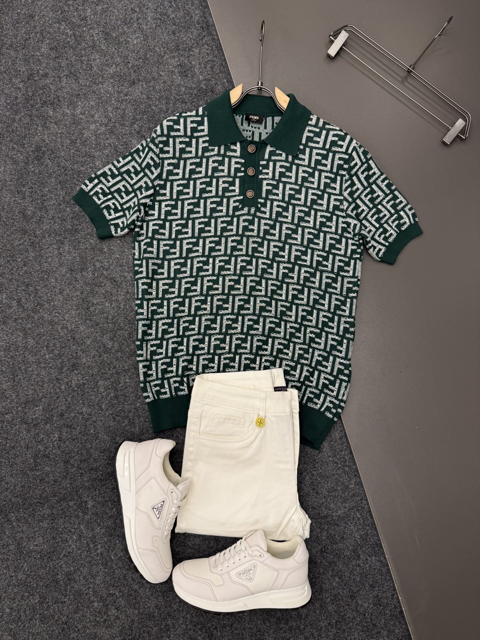 IMG_5479 Fendi Monogram Knit Polo - الصورة 1