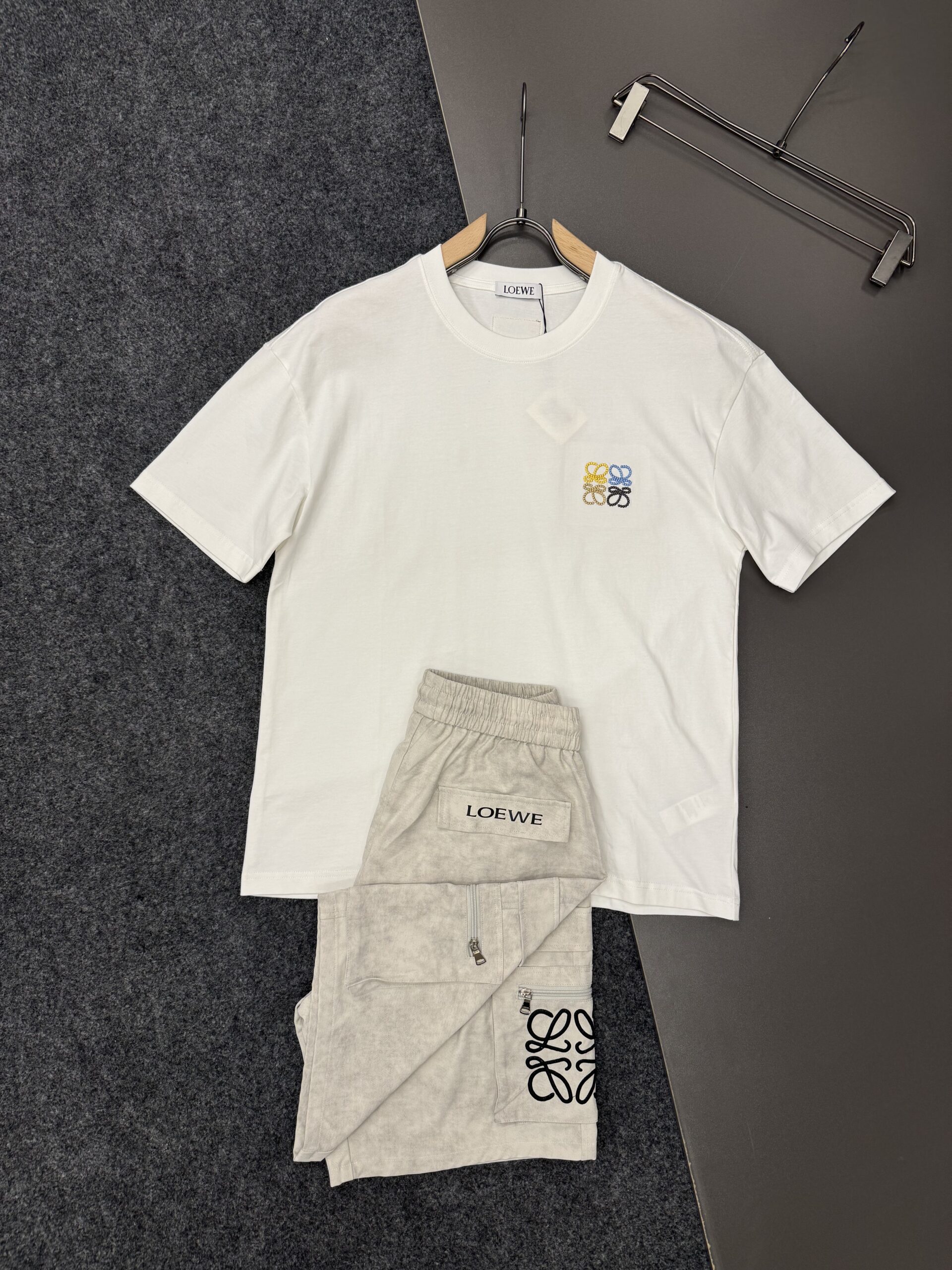 IMG_5825 T shirt Loewe - الصورة 1