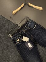 ⁦* Prada Men’s Dark Wash Slim Fit Jeans⁩ - الصورة ⁦2⁩